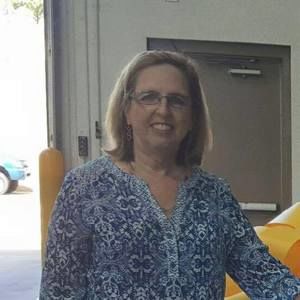 Meet your Posher, Connie